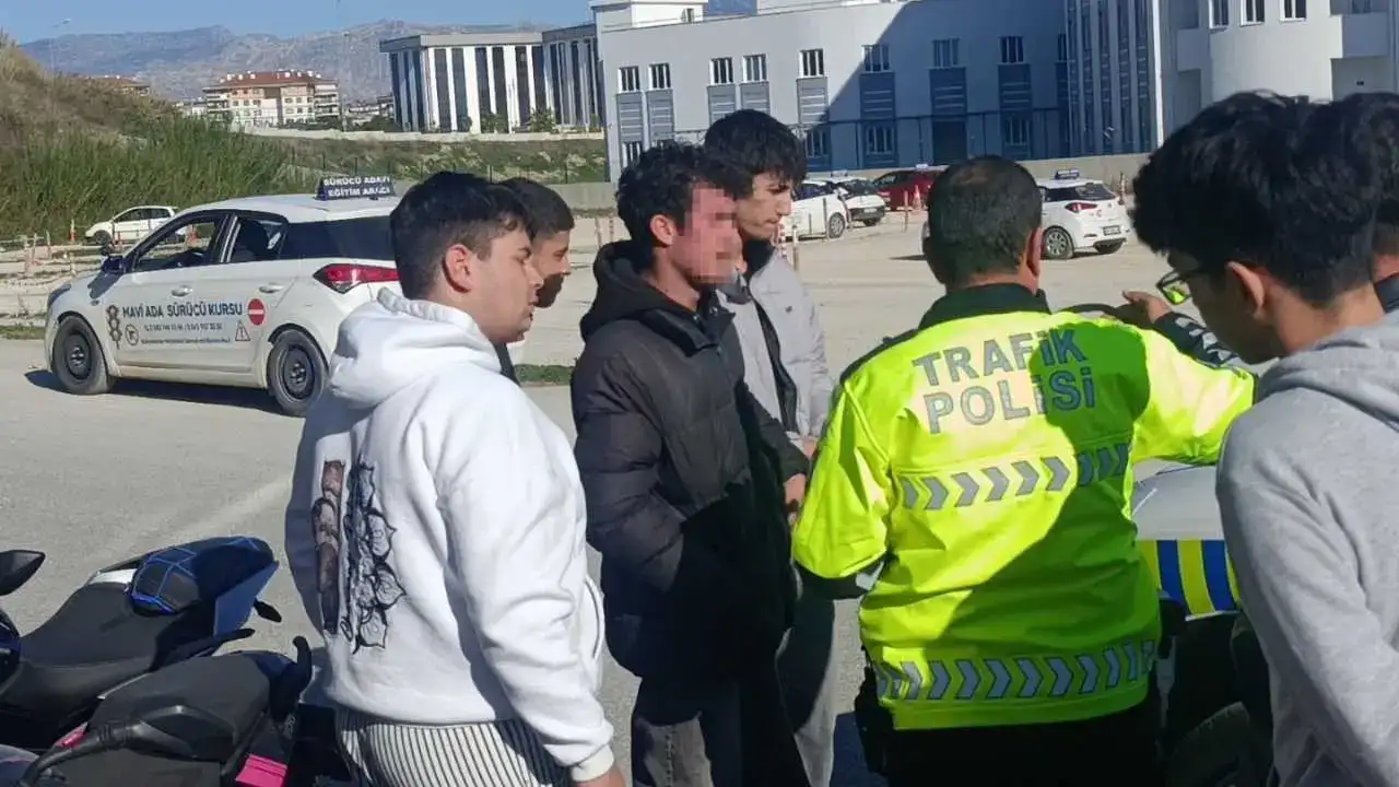 Manavgat’ta 6 Yaşındaki Çocuğa Çarpıp Kaçtı! Yakalanması Uzun Sürmedi 4